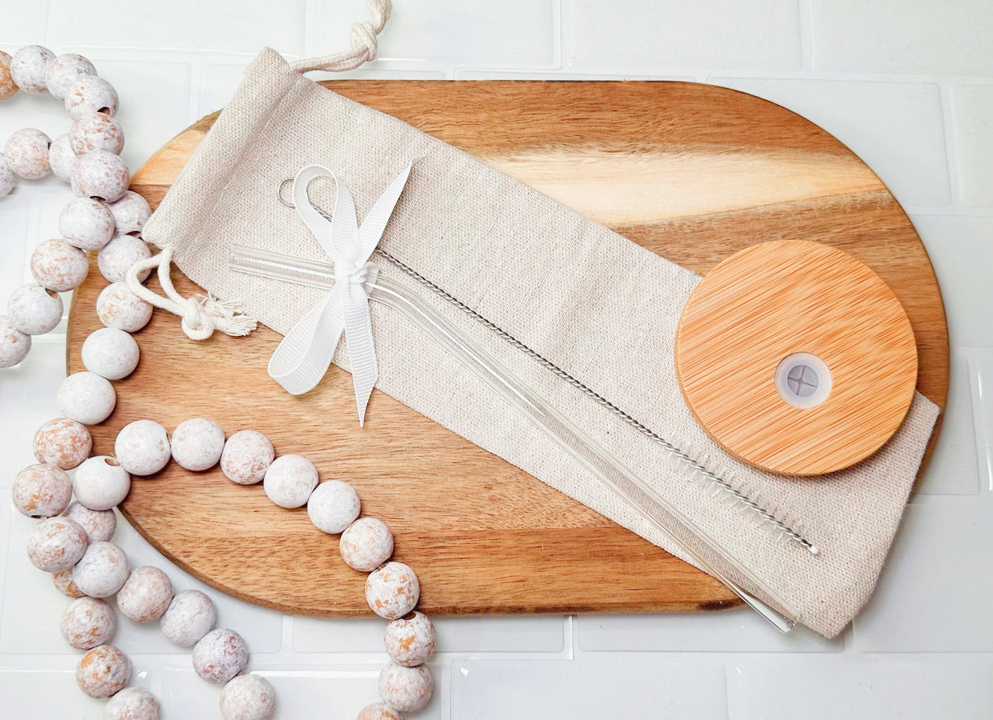 Strawberries & Pink Bows 16oz